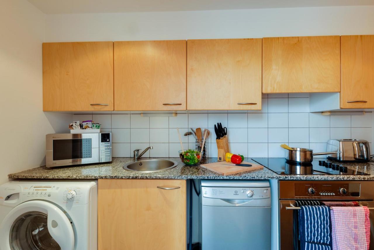 Base Serviced Apartments - The Docks Liverpool Exterior photo