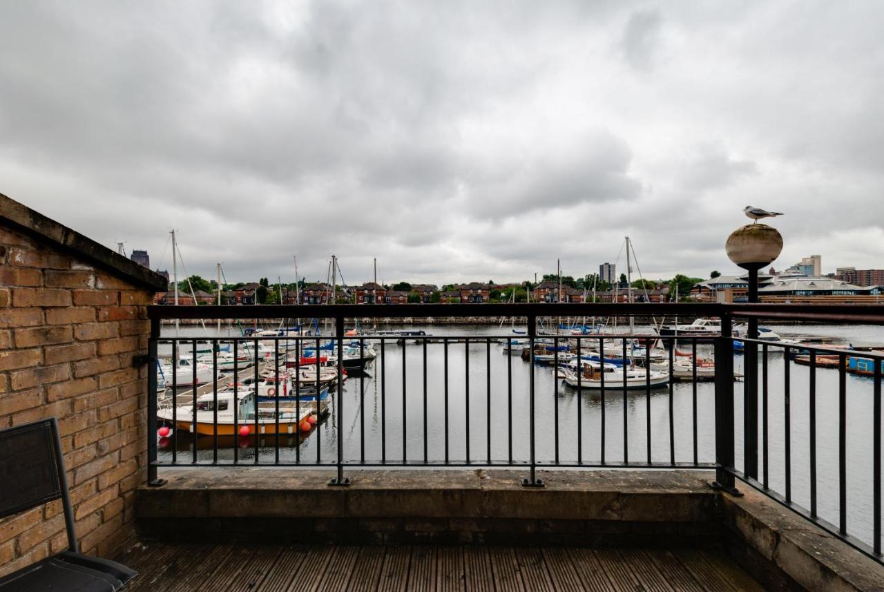 Base Serviced Apartments - The Docks Liverpool Exterior photo