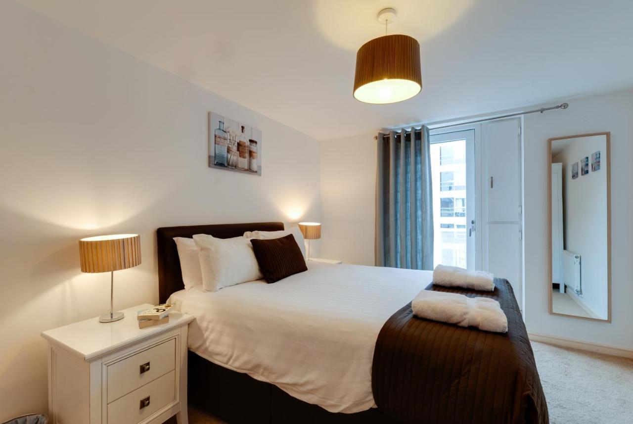 Base Serviced Apartments - The Docks Liverpool Exterior photo