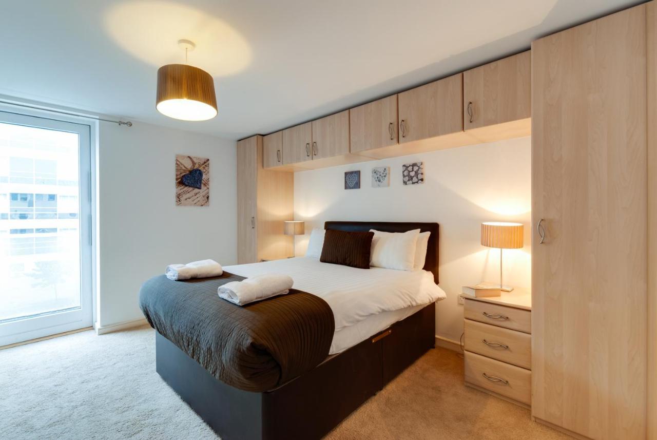 Base Serviced Apartments - The Docks Liverpool Exterior photo