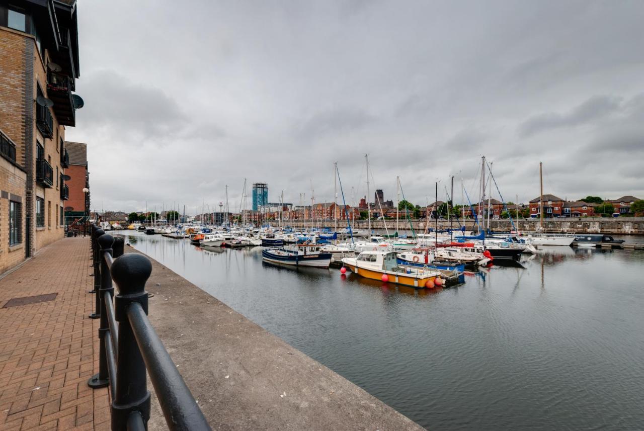 Base Serviced Apartments - The Docks Liverpool Exterior photo