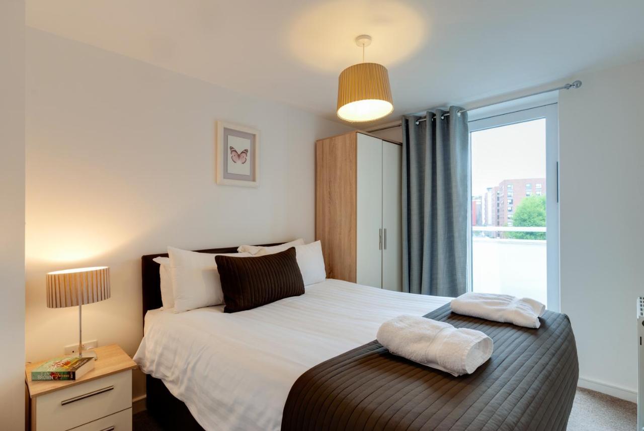 Base Serviced Apartments - The Docks Liverpool Exterior photo